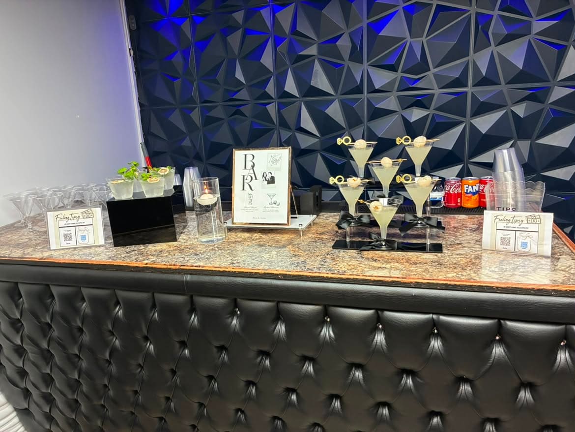 Signature Pop-Up Bar